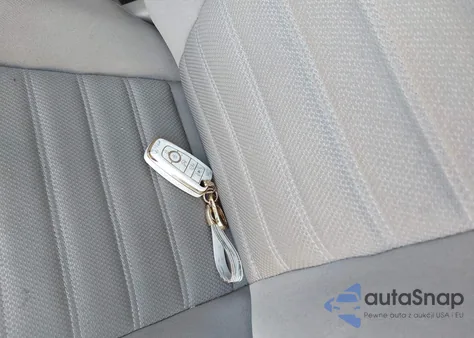 2019 Ford Fusion Se z USA, uszkodzony, nr VIN 3FA6P0HD0KR146713